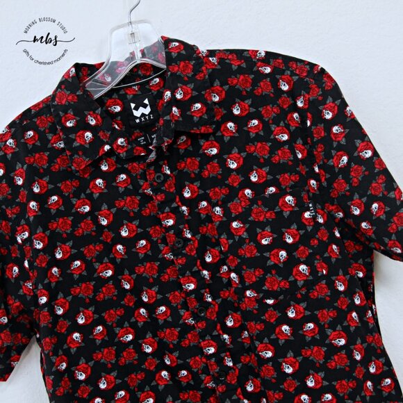 Bundle of 2 WXYZ Skull & Roses Button Down Short Sleeve Shirts Black Red Men M - Picture 3 of 16